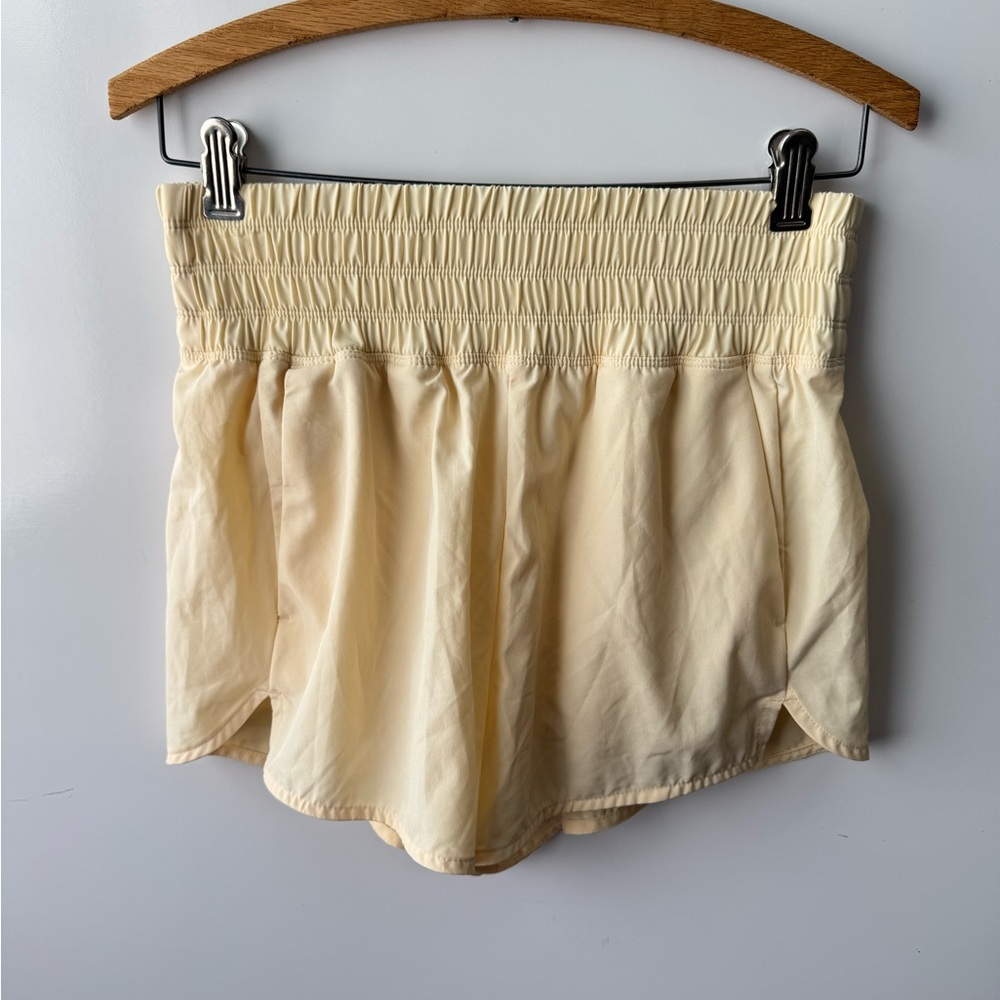 Old Navy Cream High‎ Waist Shorts with Elastic Waistband